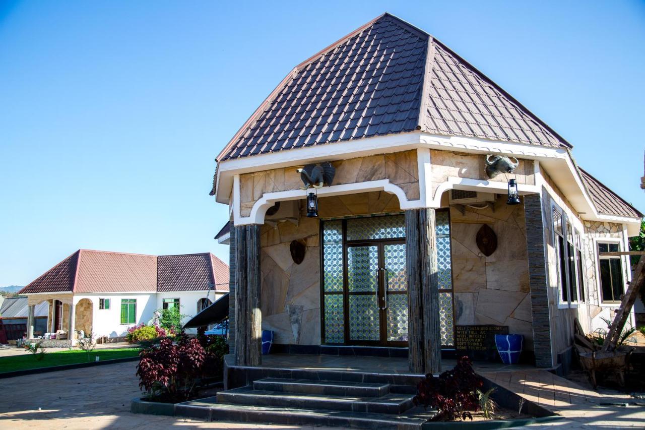 Asmorein Hotel Babati Buitenkant foto
