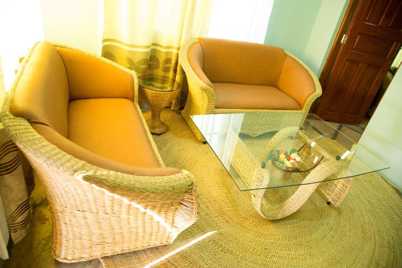 Asmorein Hotel Babati Buitenkant foto